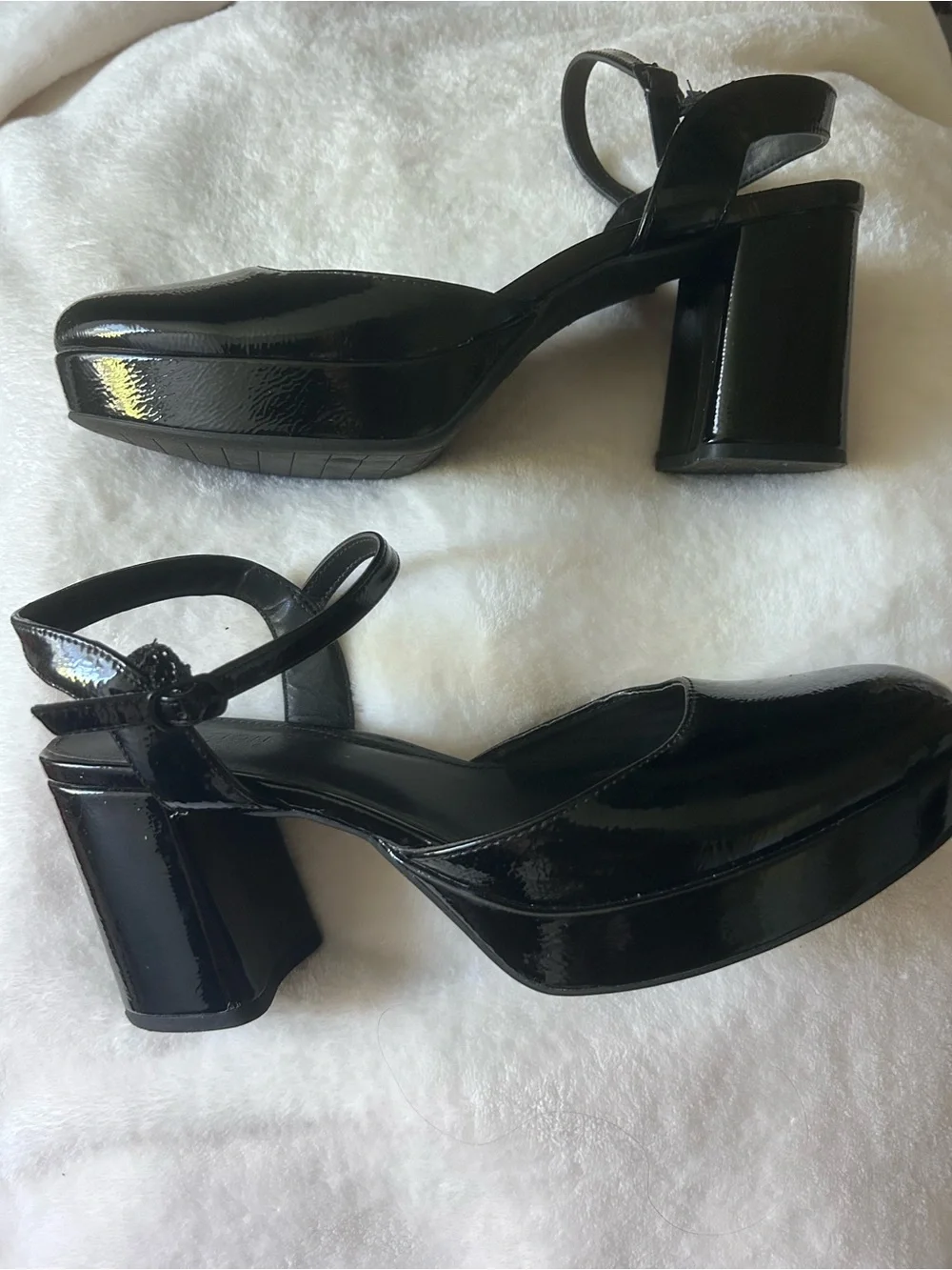 Reaction Kenneth Cole details care